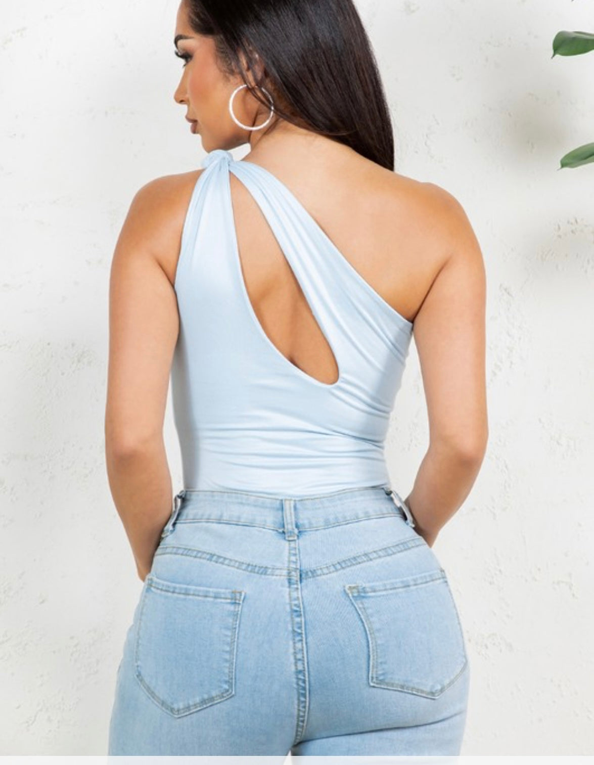 One shoulder Knott cut out bodysuit